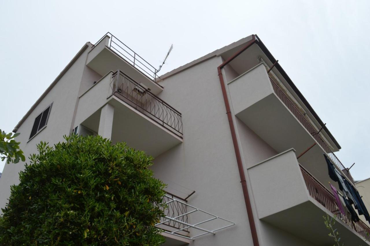 Soba Mira Apartment Makarska Exterior foto
